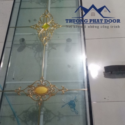 Cửa kính hộp nan đẹp đồng xoài