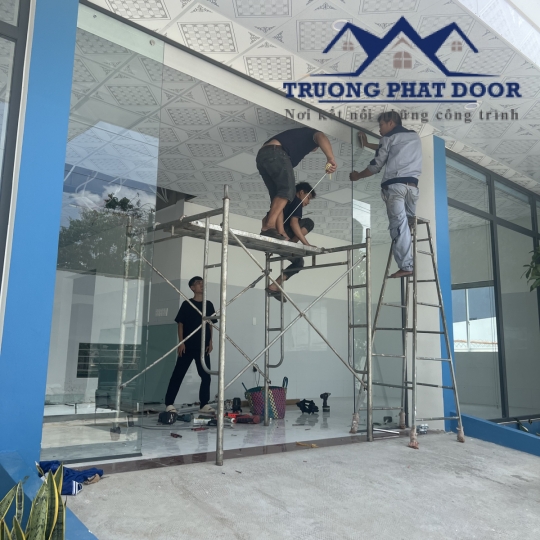 Lắp đặt Cửa tự động