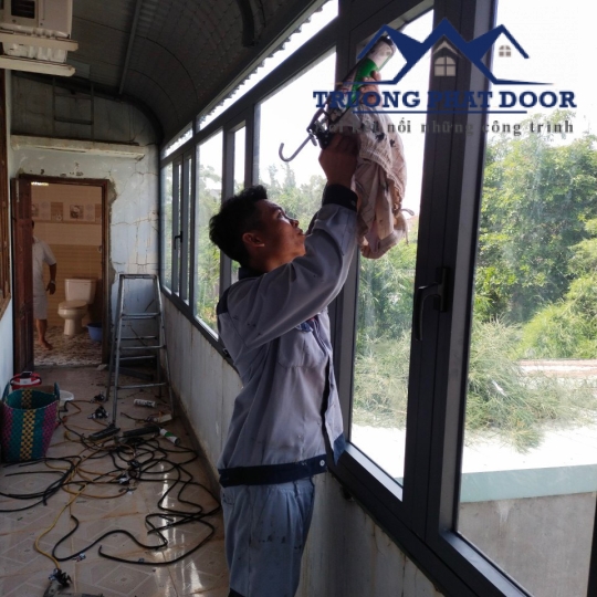 Cửa nhôm đồng xoài